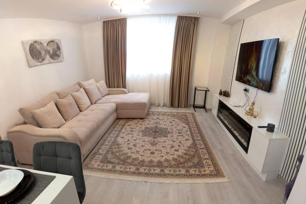 Luxury 2 Bedroom Apartment Bucureşti Exterior foto